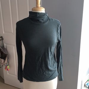 Forest green Madewell turtleneck